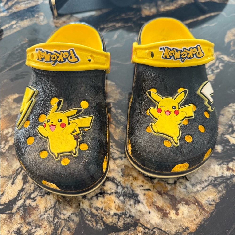 Pokemon Kids Clogs - Black and Yellow